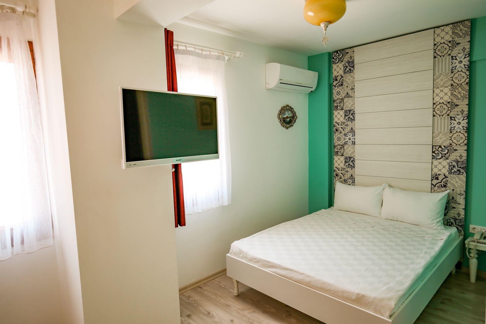 Menendi Otel フォチャ エクステリア 写真
