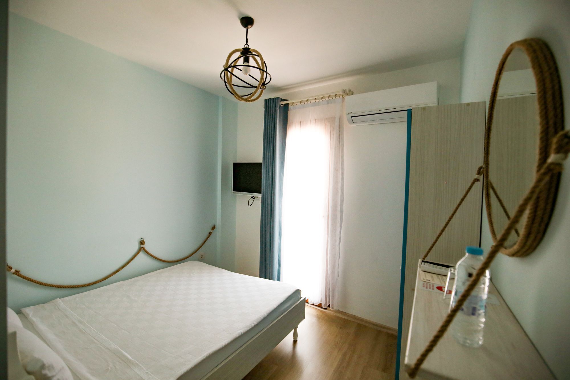Menendi Otel フォチャ エクステリア 写真